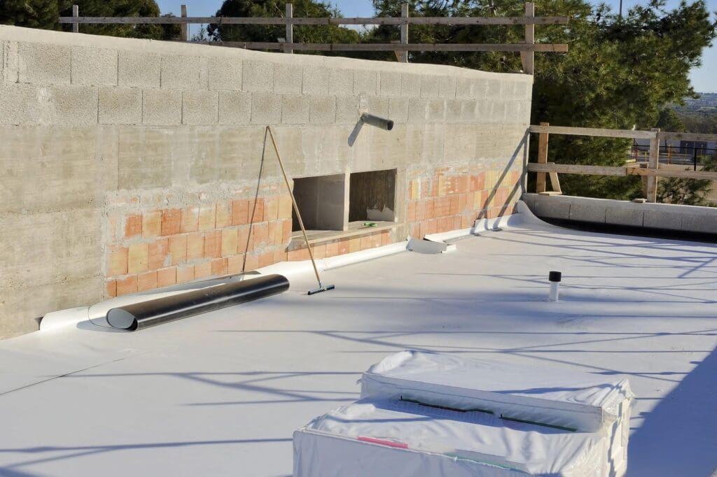 commercial roofing contractor serving businesses